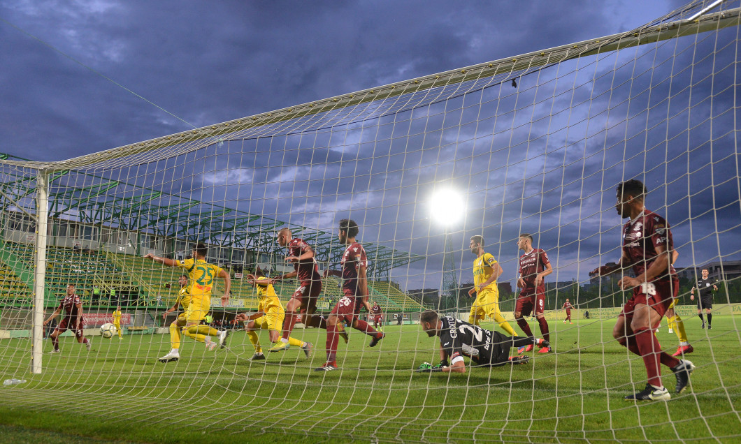 FOTBAL:CS MIOVENI-RAPID BUCURESTI, PLAY-OFF LIGA 2 CASA PARIURILOR (7.07.2020)