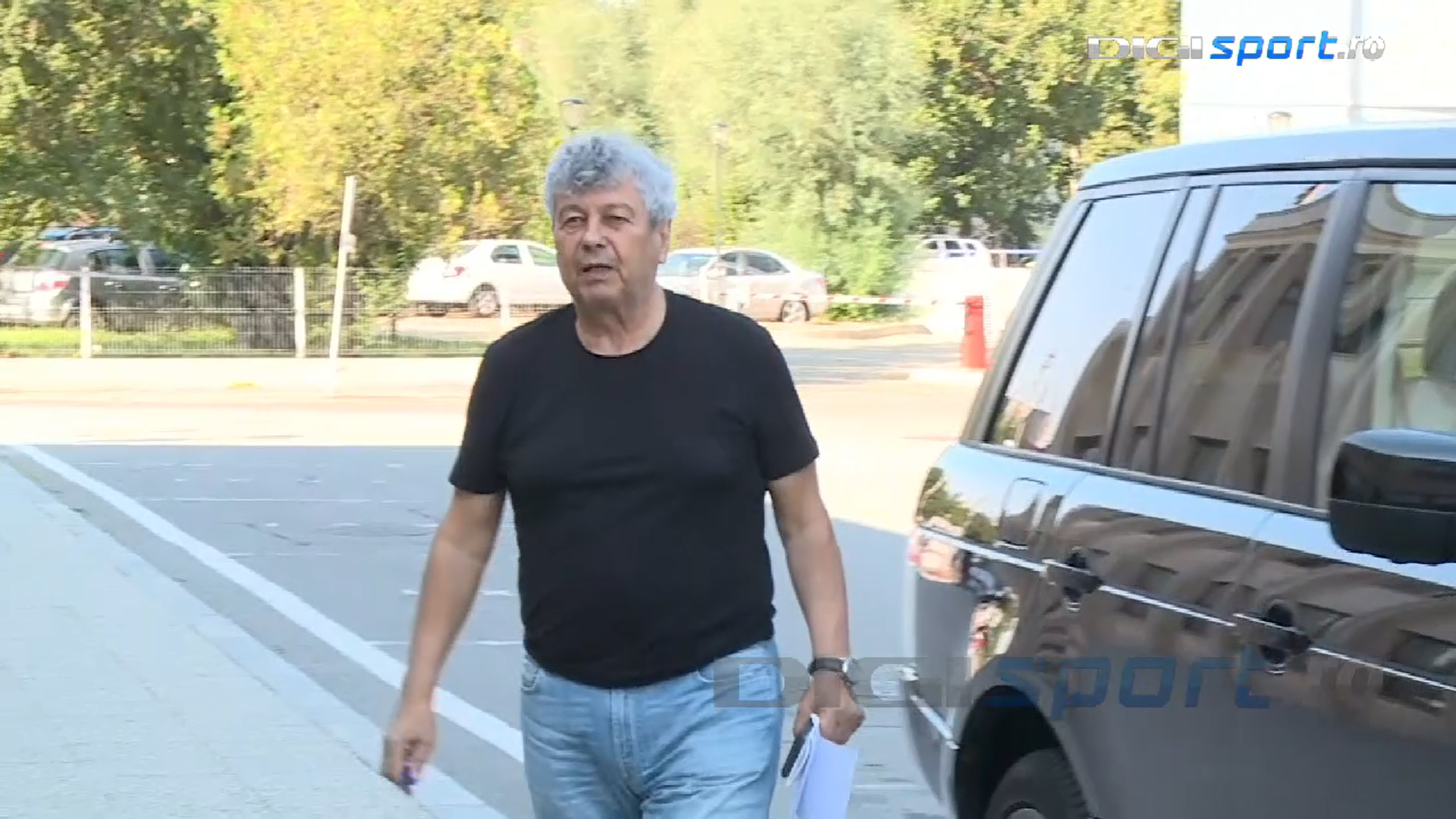 Mircea Lucescu s-a răzgândit și a plecat la Kiev! Ce le-a transmis jurnaliștilor la aeroport