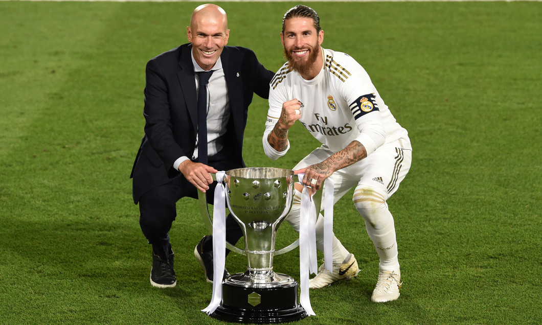 Sergio Ramos și Zinedine Zidane, după câștigarea La Liga / Foto: Getty Images