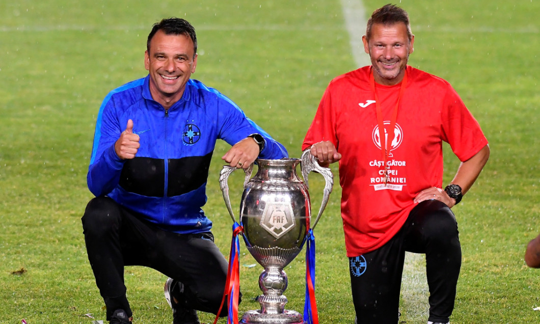 Toni Petrea și Thomas Neubert, după câștigarea Cupei României / Foto: Sport Pictures