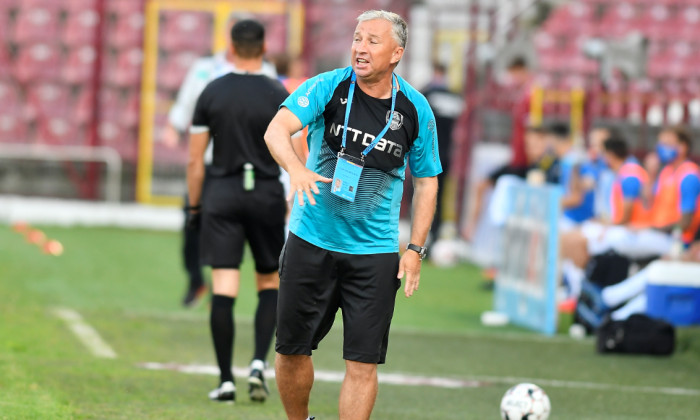 Dan Petrescu, antrenorul de la CFR Cluj / Foto: Sport Pictures