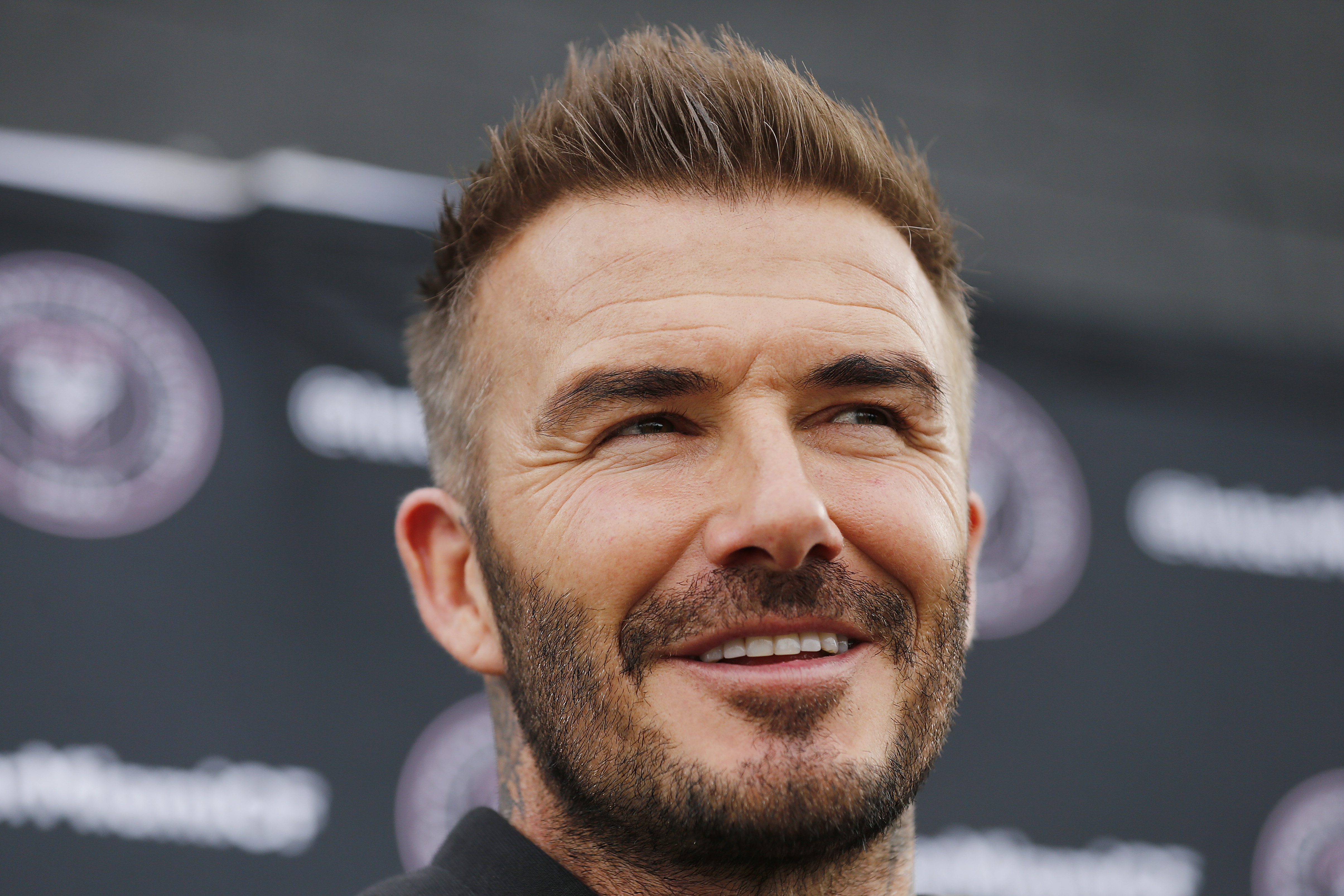 Ce lovitură vrea să dea Beckham! Juve l-a luat cu 90 de milioane, dar acum i-a spus că Pirlo nu mizează pe el