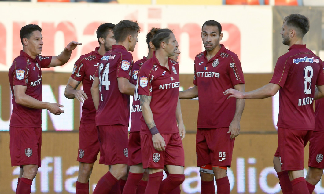 Jucătorii de la CFR Cluj, într-un meci cu Astra / Foto: Sport Pictures
