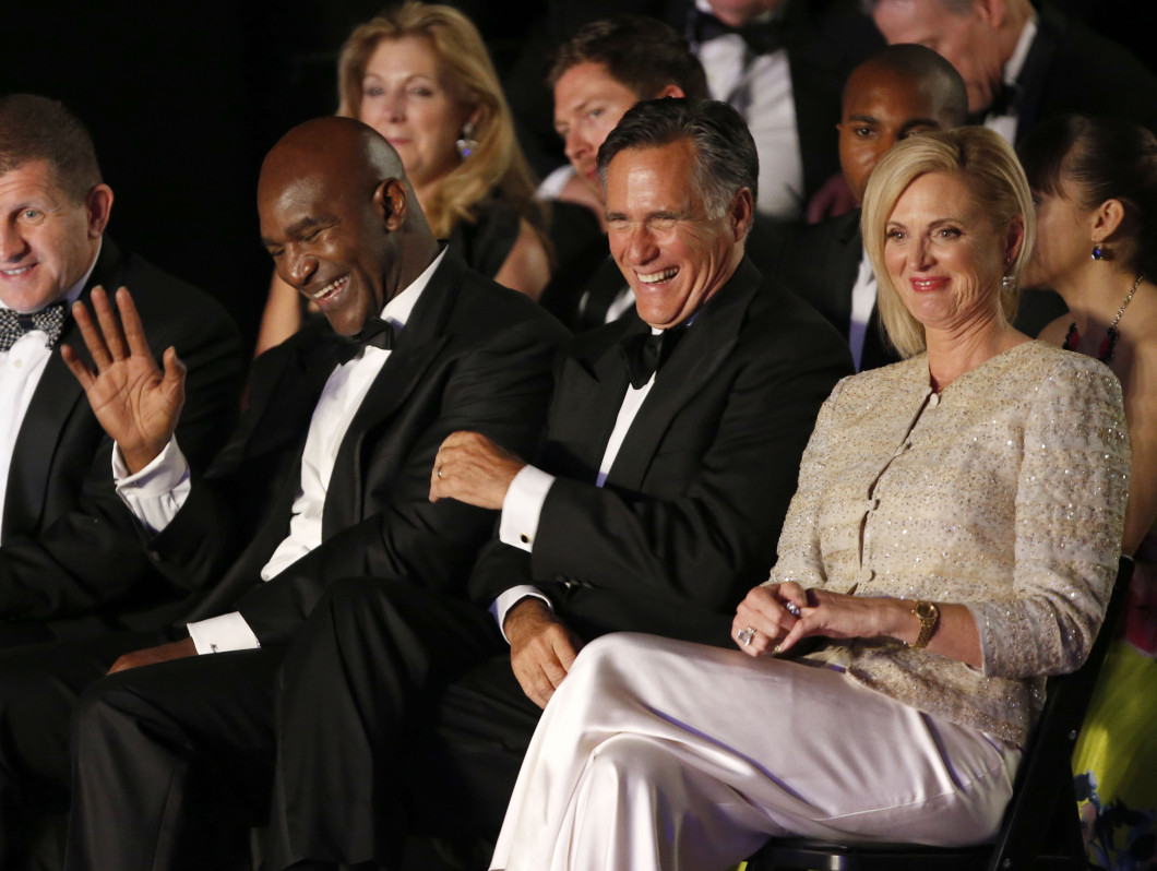 Mitt Romney Takes On Evander Holyfield In Charity Boxing Event