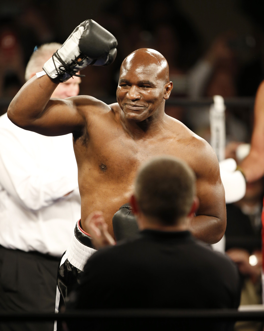 Mitt Romney Takes On Evander Holyfield In Charity Boxing Event