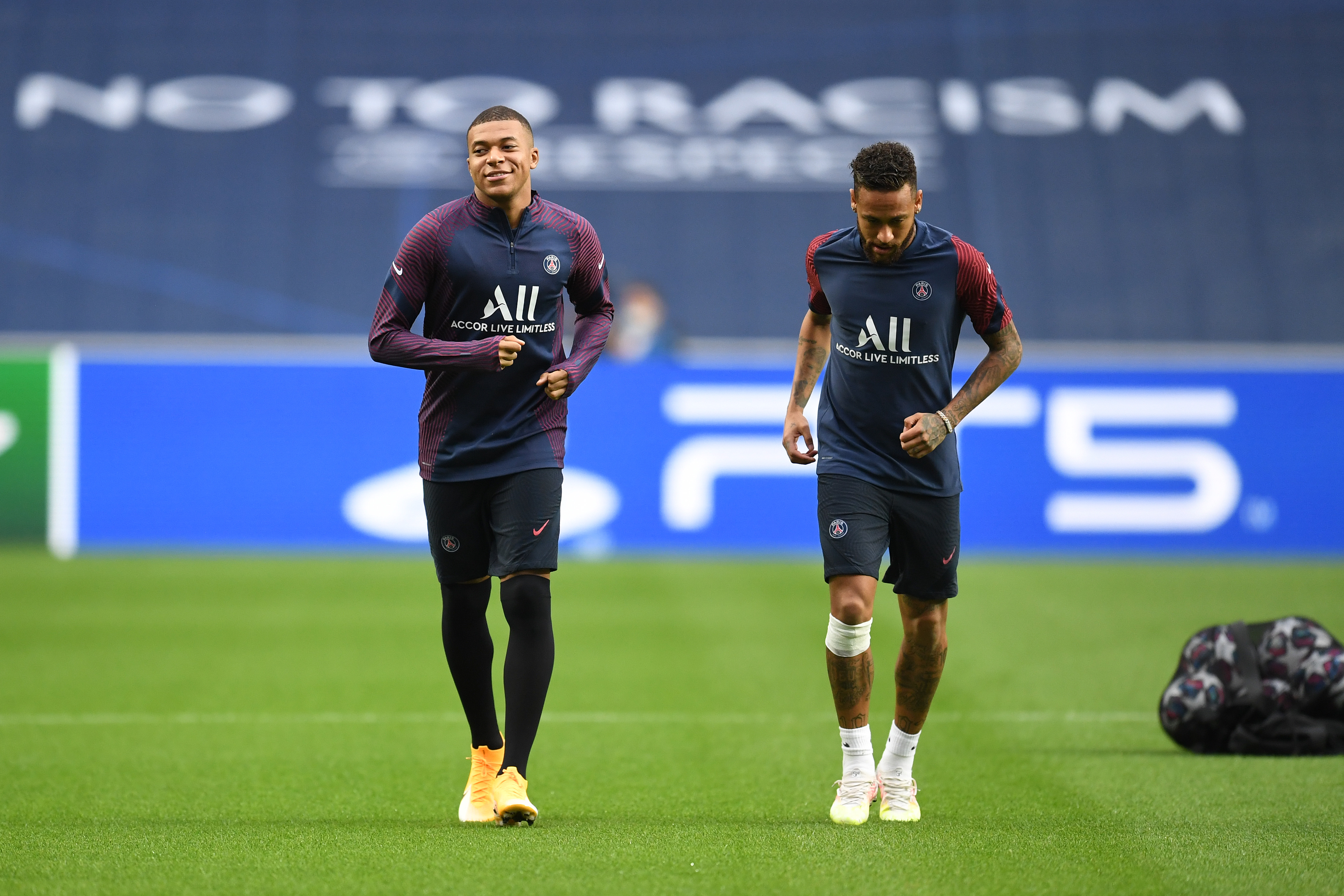 Mbappe, ironic după calificarea lui Lyon în semifinalele Champions League! Mesajul francezului pe rețelele sociale