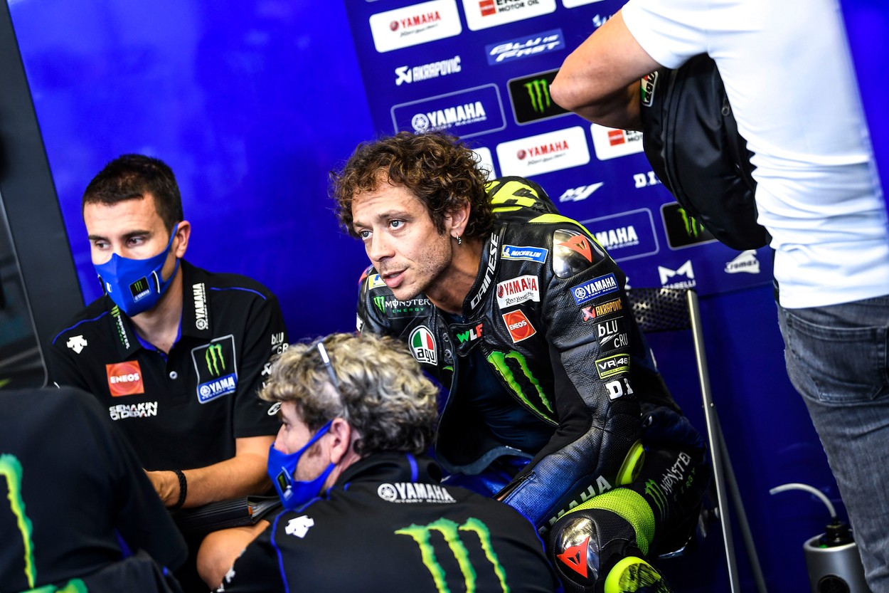 Il Dottore Valentino Rossi iese la pensie de pe două roţi. LIVE VIDEO, ora 15:00, Digi Sport 1