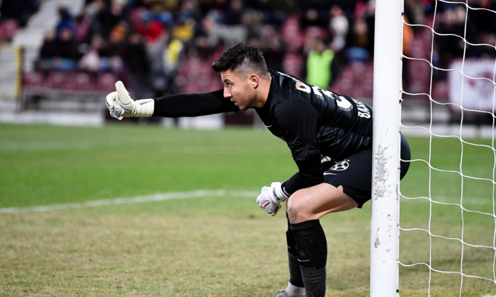 Cristi Bălgrădean, într-un meci CFR Cluj - FCSB / Foto: Sport Pictures