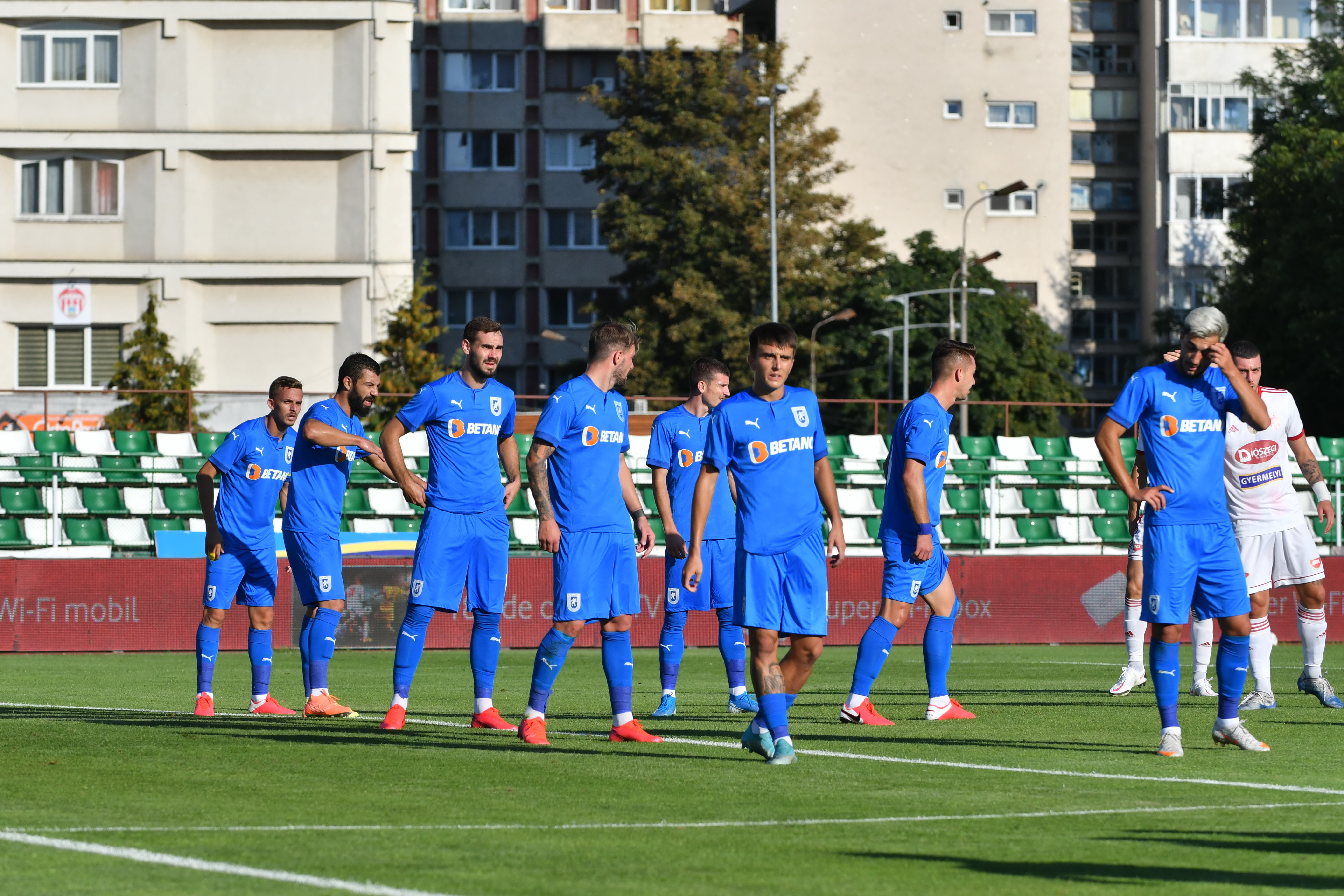 Un nou veteran la Craiova. Indiciul care arată jucătorul care va veni înainte de debutul în Europa League