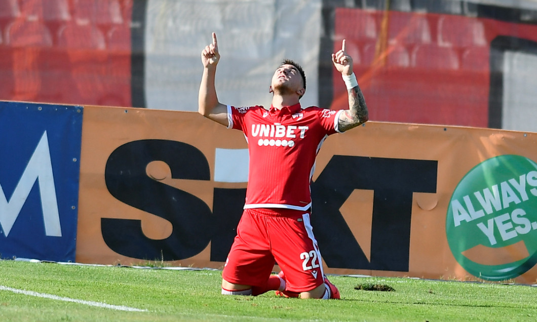 Deian Sorescu, după un gol marcat pentru Dinamo / Foto: Sport Pictures
