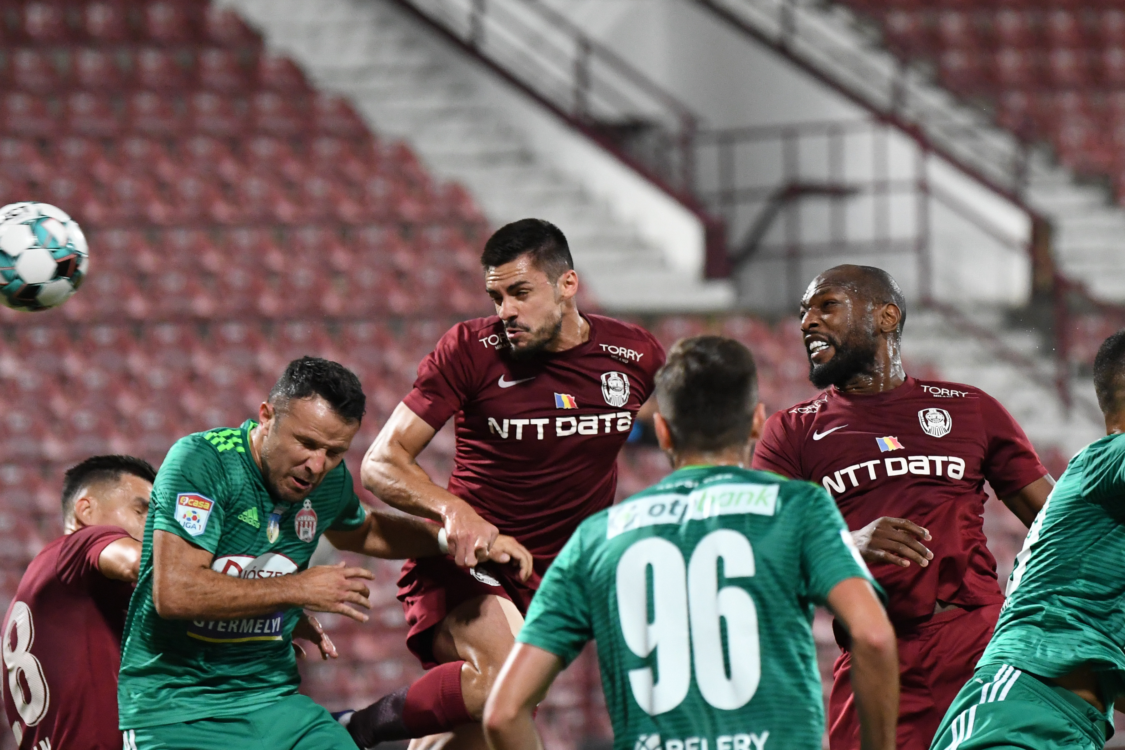 CFR Cluj - Sepsi 0-0. Campioana, bântuită de fantoma meciului cu Dinamo Zagreb. Penalty ratat și gol anulat pentru gazde