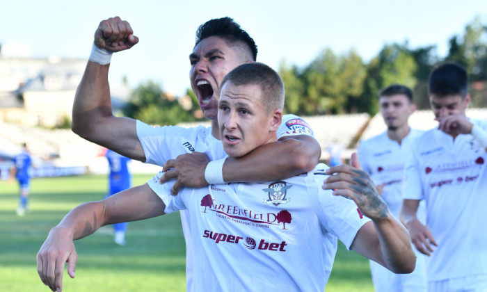 Fotbaliștii echipei Rapid, în meciul cu Pandurii / Foto: Sport Pictures