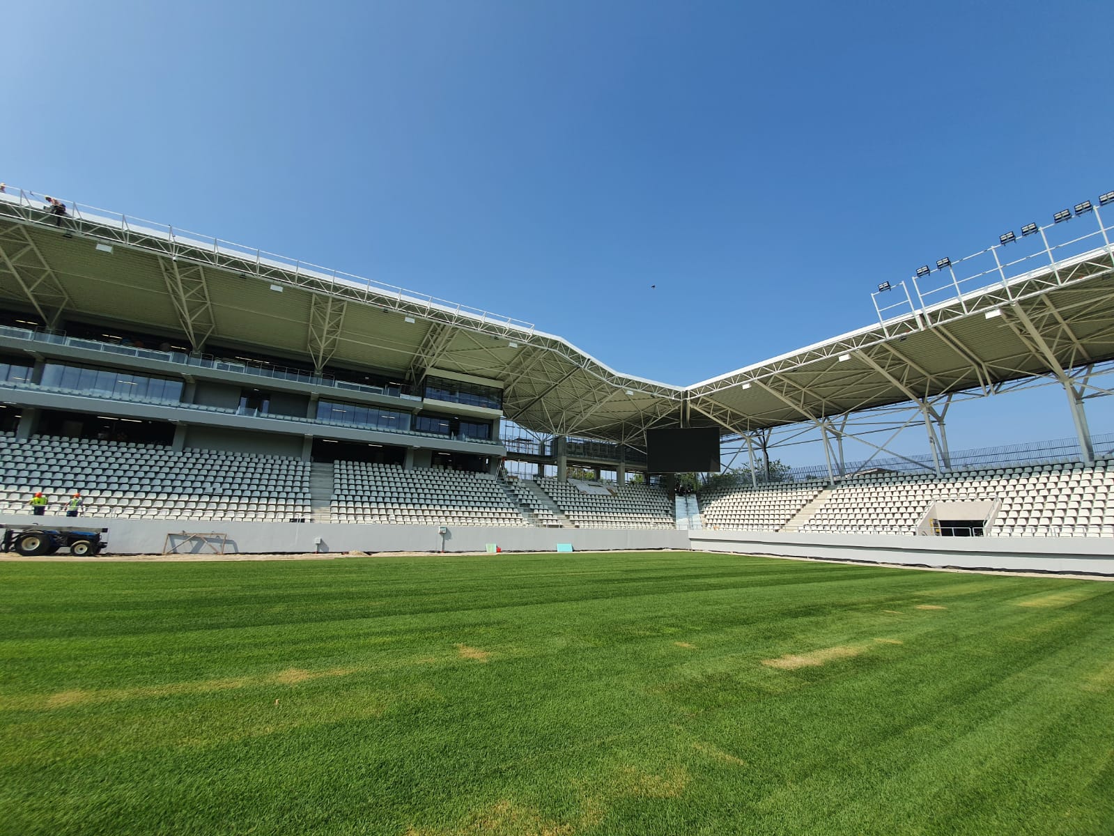 Arcul de Triumf, arena care încinge spiritele. "2021 trebuie să îndeplinească o dorință!" Cât a costat stadionul