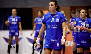 Cristina Neagu, în meciul dintre CSM București și SCM Râmnicu Vâlcea / Foto: Sport Pictures