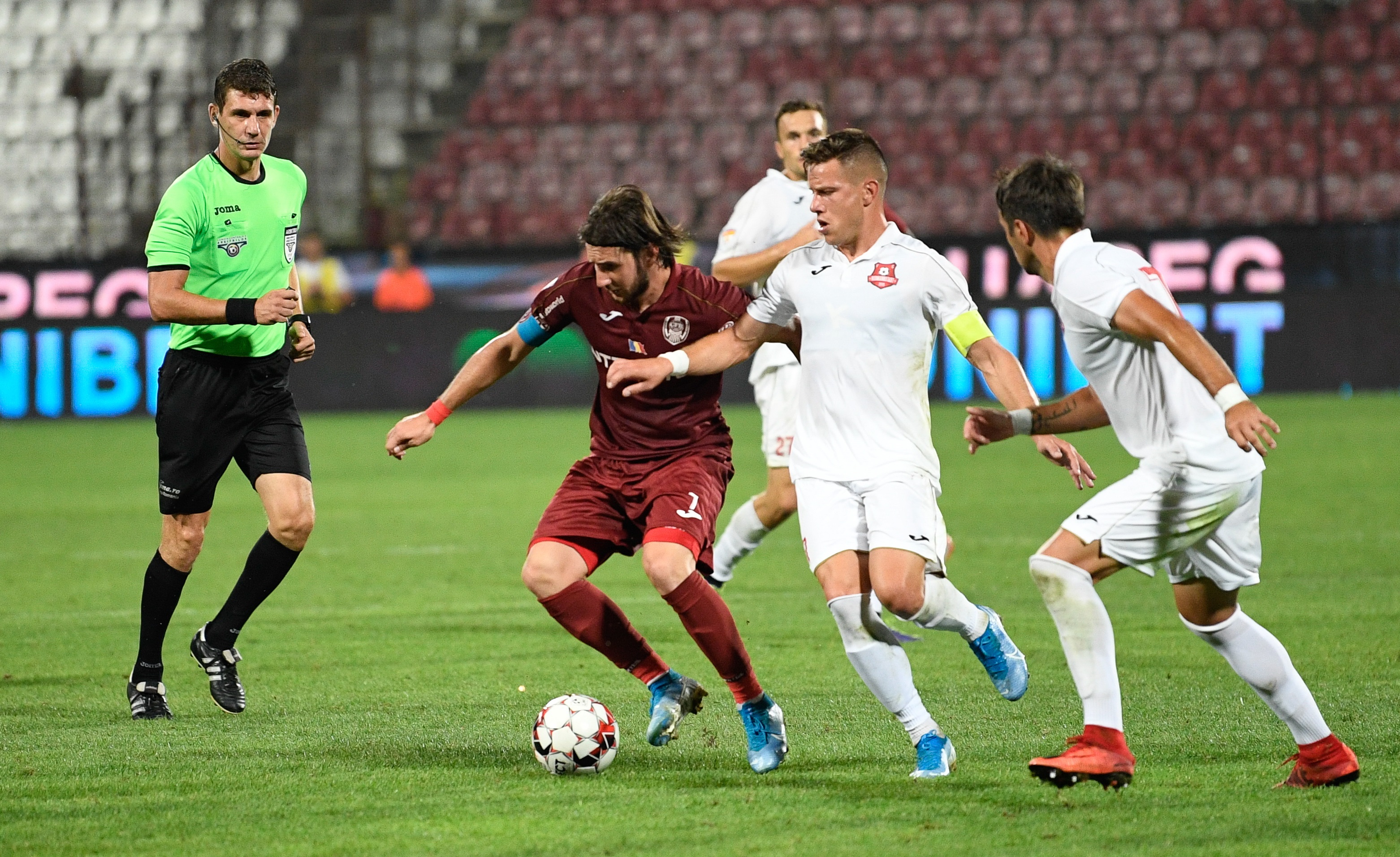 CFR Cluj - Hermannstadt 1-0. Campioana câștigă cu scorul preferat al lui Dan Petrescu