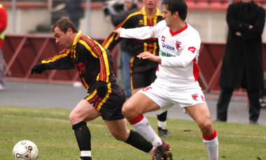 FOTBAL:DINAMO BUCURESTI-FC CEAHLAUL 7-0 DIVIZIA A (7.12.2003)