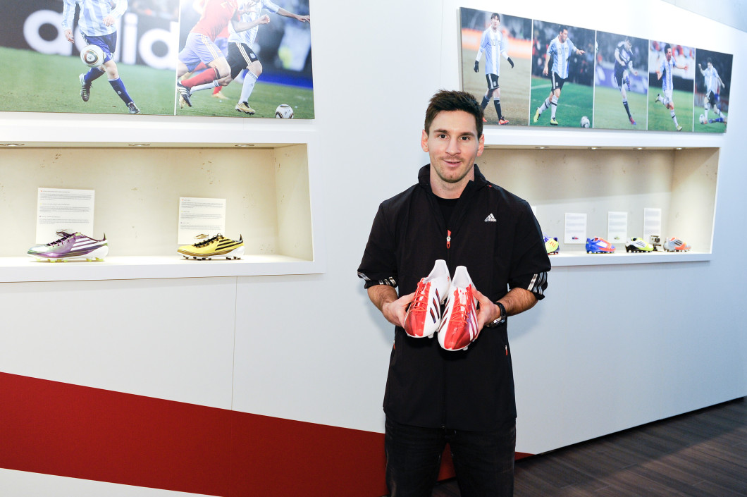 Leo Messi - adidas Shoot