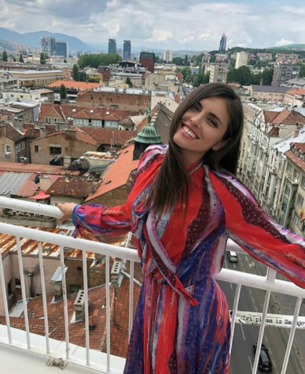 GALERIE FOTO: Amra Silajdzic, superba soție a lui Edin Dzeko, ultima ...