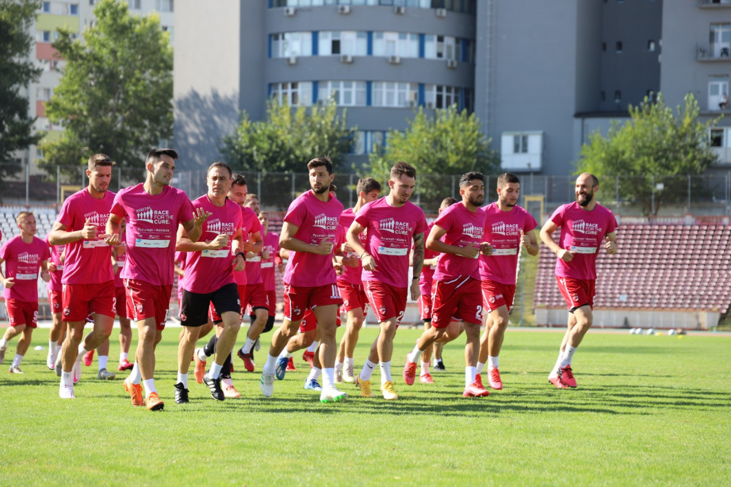 Dinamo in roz 11 - Copy