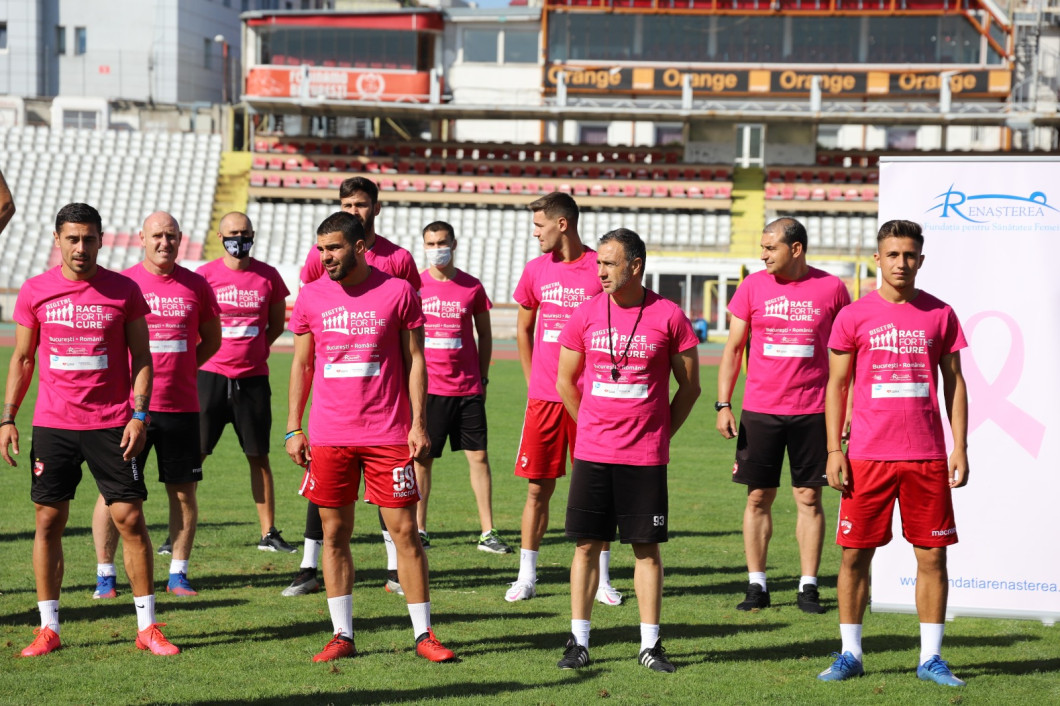 Dinamo in roz 2 - Copy