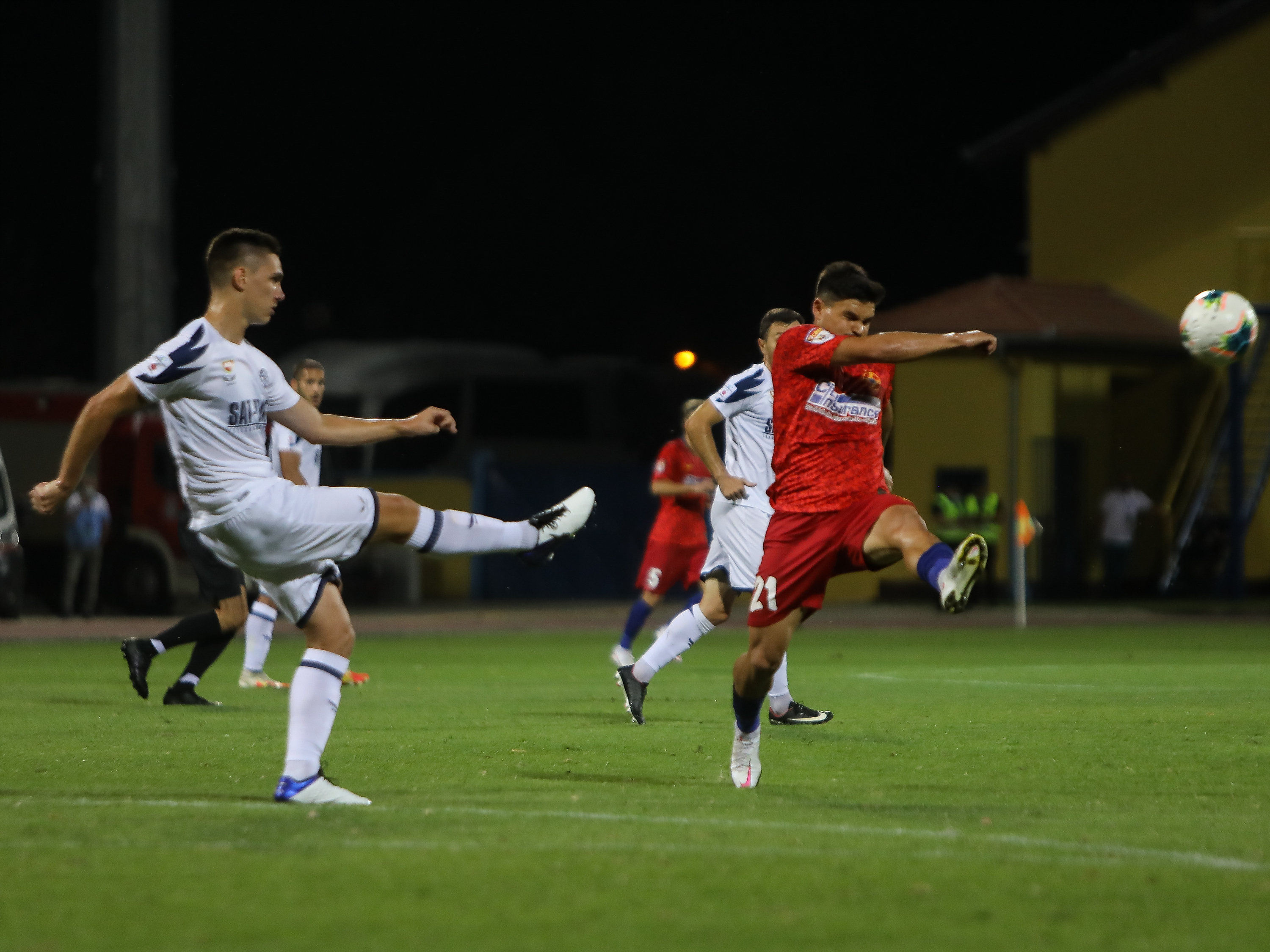 Backa Topola - FCSB 6-6. Fără cuvinte! Roș-albaștrii au luat patru goluri în superioritate numerică