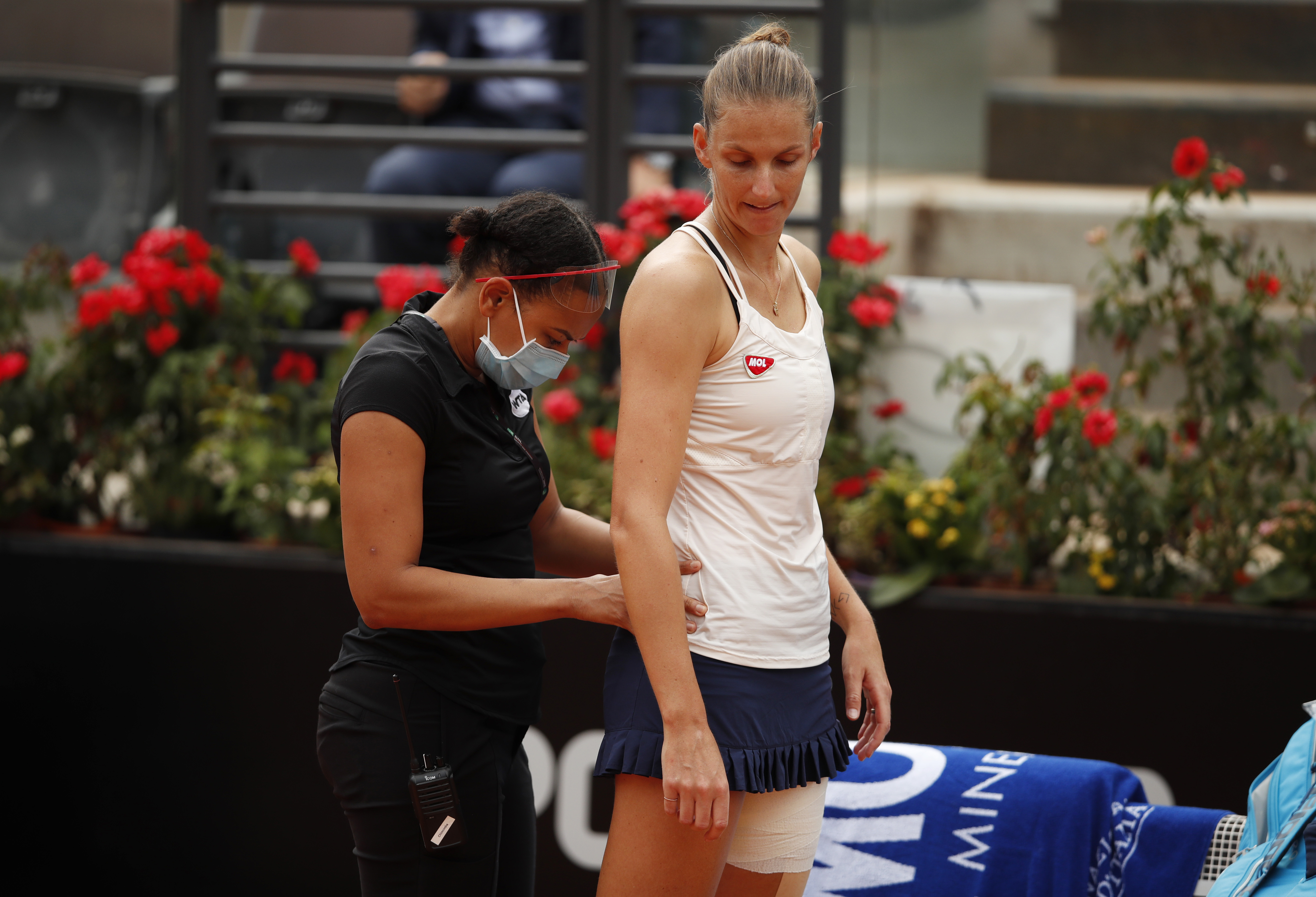 Simona Halep, la cea mai rapidă finală din carieră! Pliskova a abandonat după doar 32 de minute