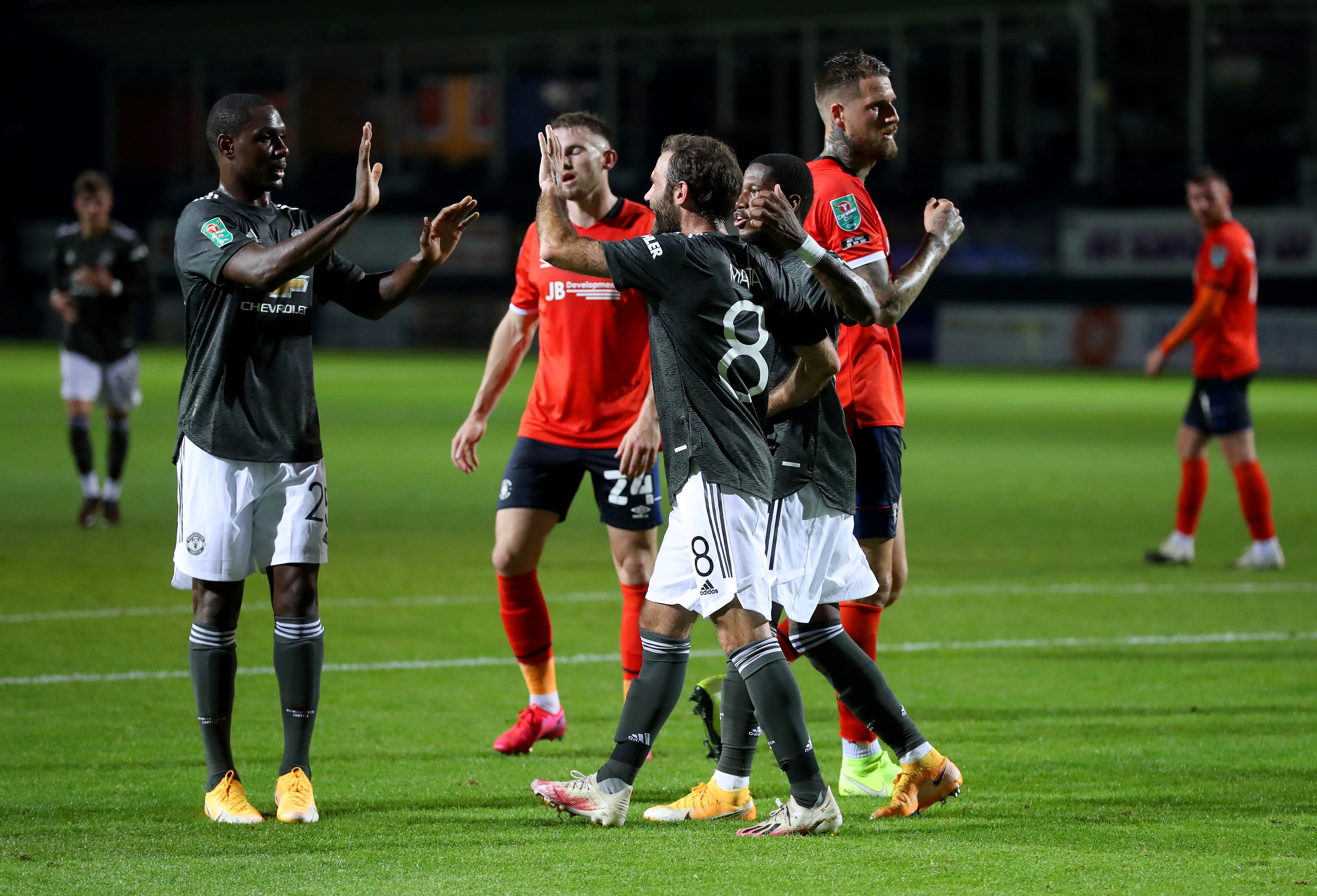 Luton - Manchester United 0-3. Mata, Rashford și Greenwood califică echipa lui Solskjaer în optimile Cupei Ligii Angliei