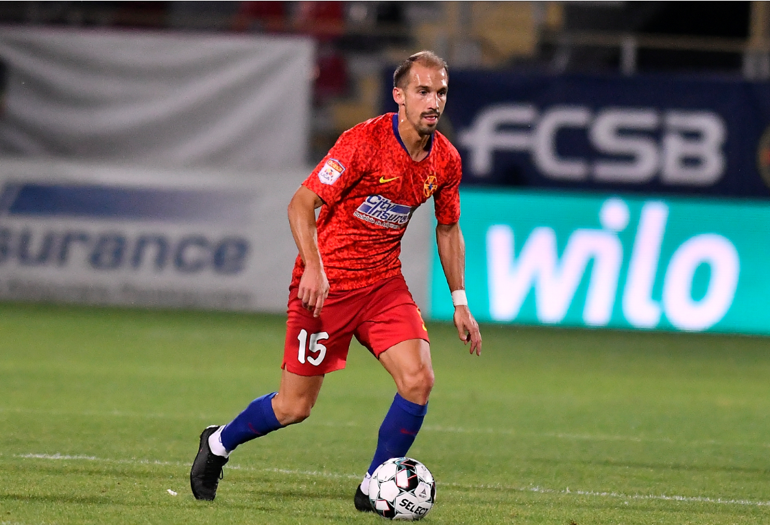 Fotbaliștii transferați de urgență, fără realizări în FCSB - Slovan Liberec 0-2! Gabi Enache, depășit deseori în defensivă