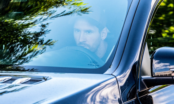 FC Barcelona Players Arrive For Training