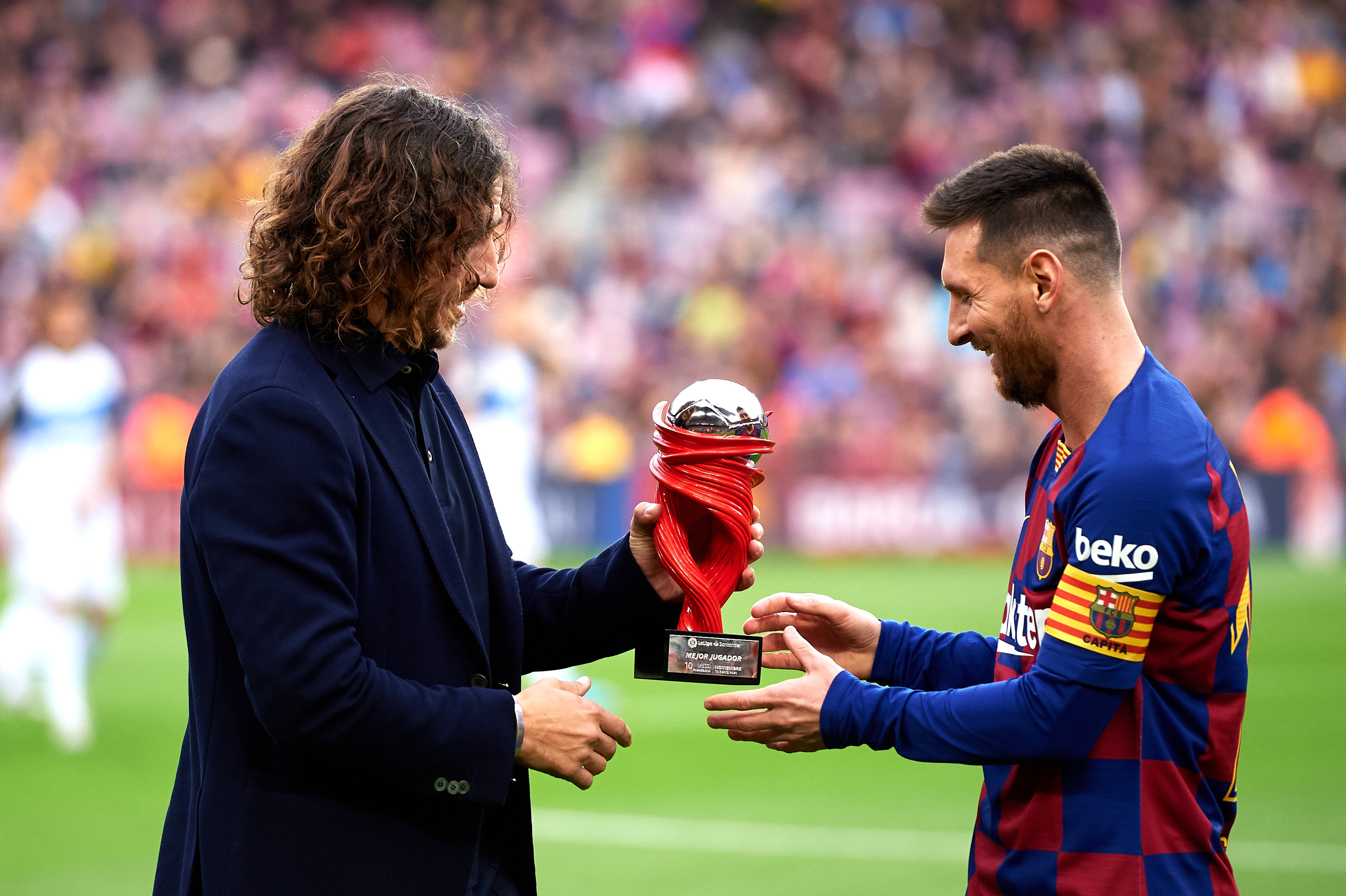 Declarația care-i va bucura pe fanii Barcelonei. Ce viitor îi anticipează Carles Puyol lui Lionel Messi