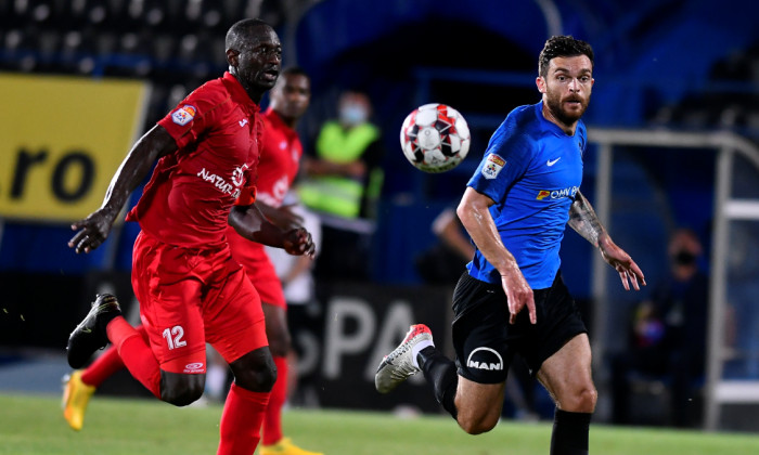 Ousmane Viera, într-un meci Viitorul - Hermannstadt / Foto: Sport Pictures