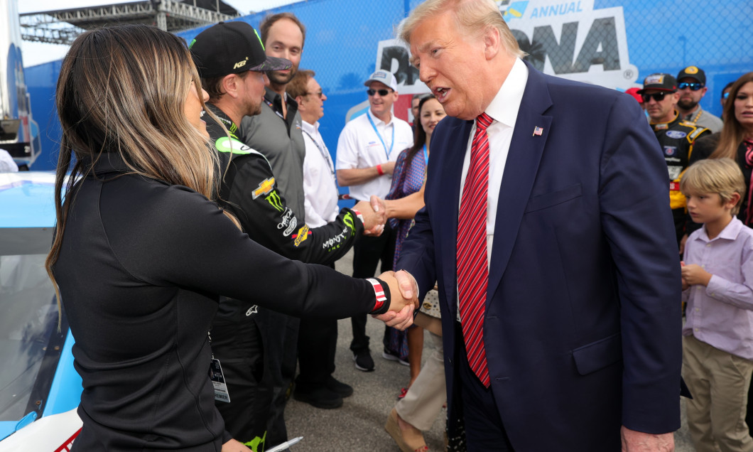 Hailie Deegan, alături de Donald Trump / Foto: Getty Images