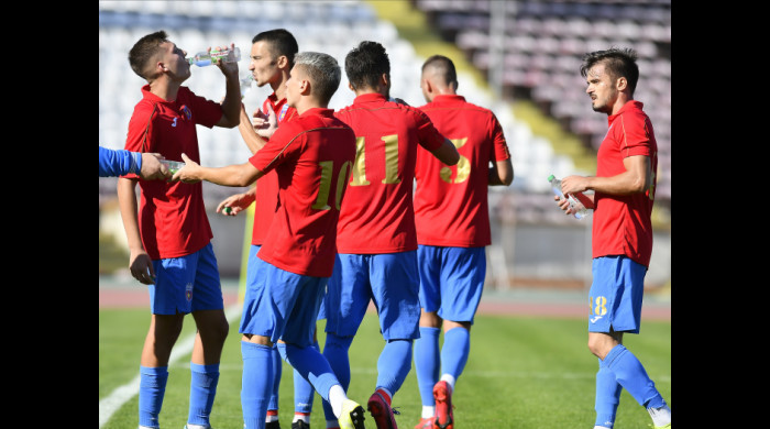 A segundona romena teve um dérbi diferente: o rebaixado Dinamo pegou pela  primeira vez o recriado Steaua