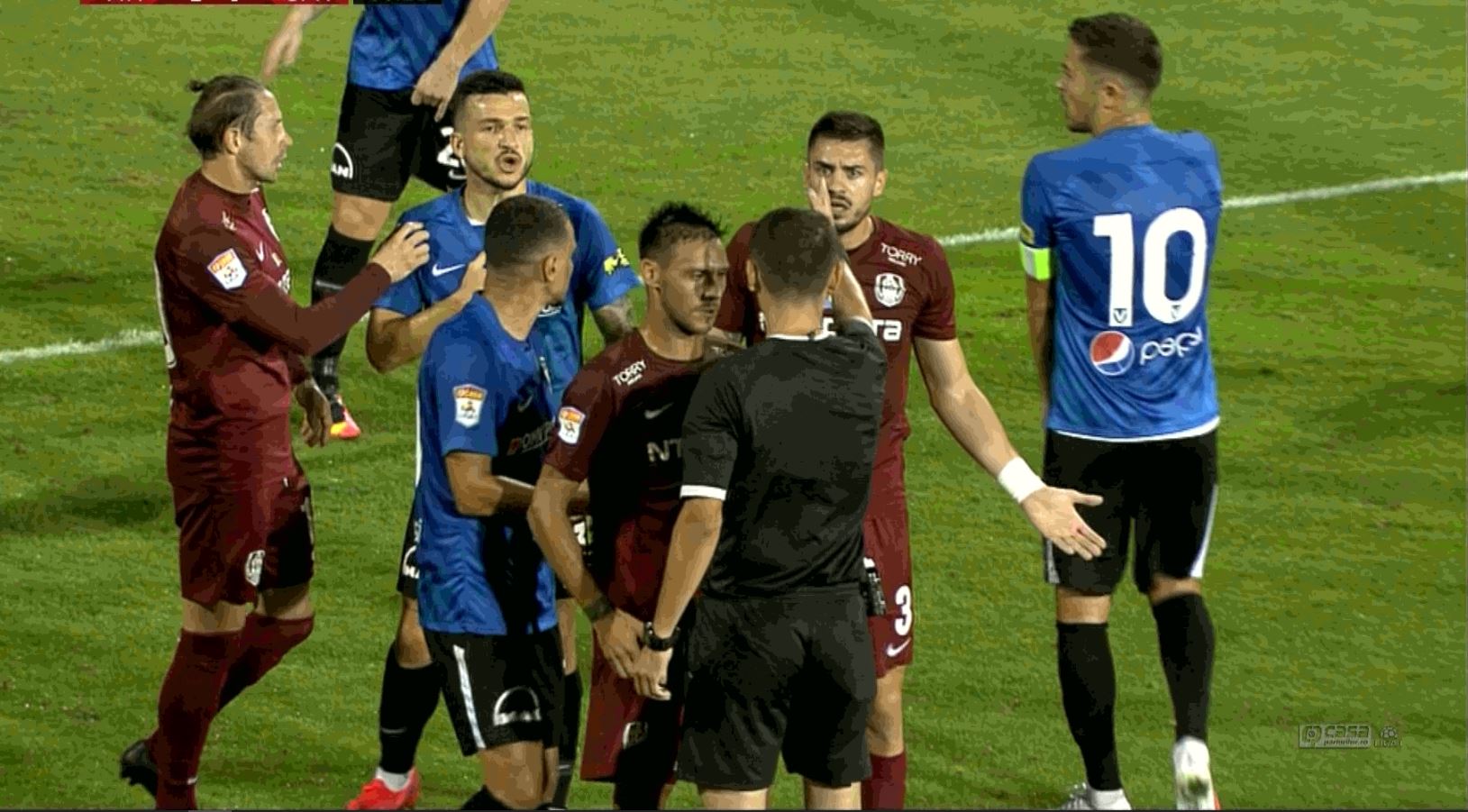 Viitorul - CFR Cluj 1-0, ACUM, pe Digi Sport 1. Campioana primește gol după 7 minute și cere un penalty