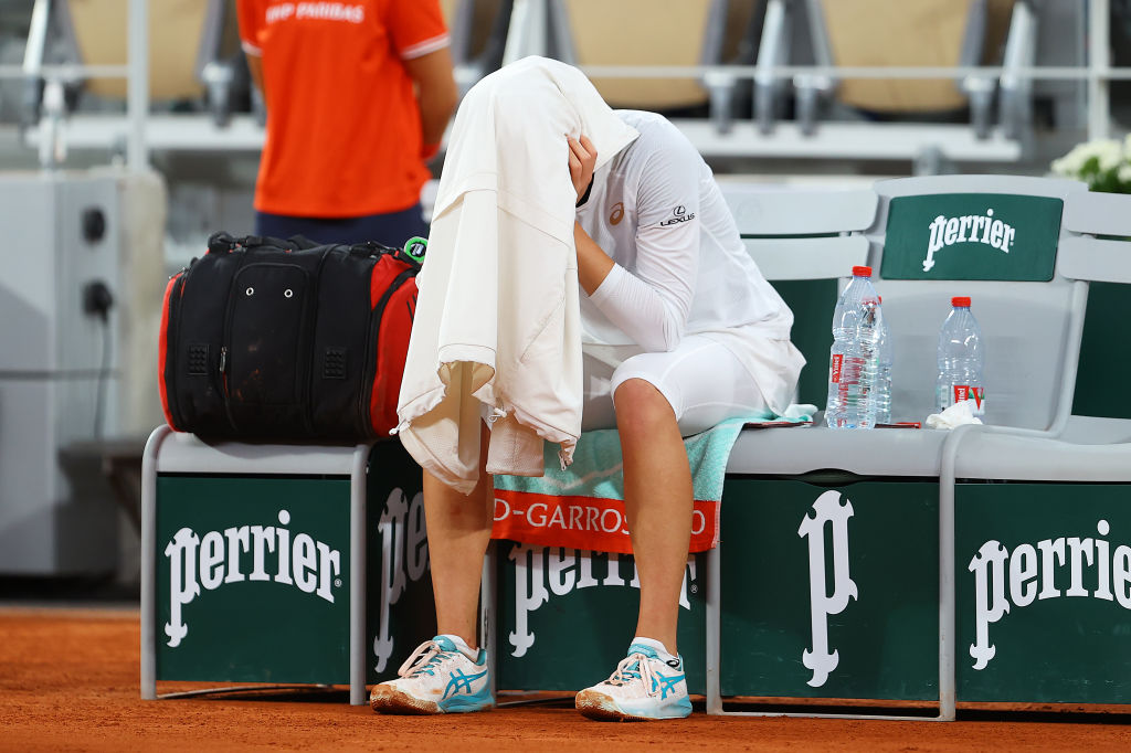 Ce s-a întâmplat în unicul meci dintre Iga Swiatek și Sofia Kenin. Finala de la Roland Garros începe la ora 16:00