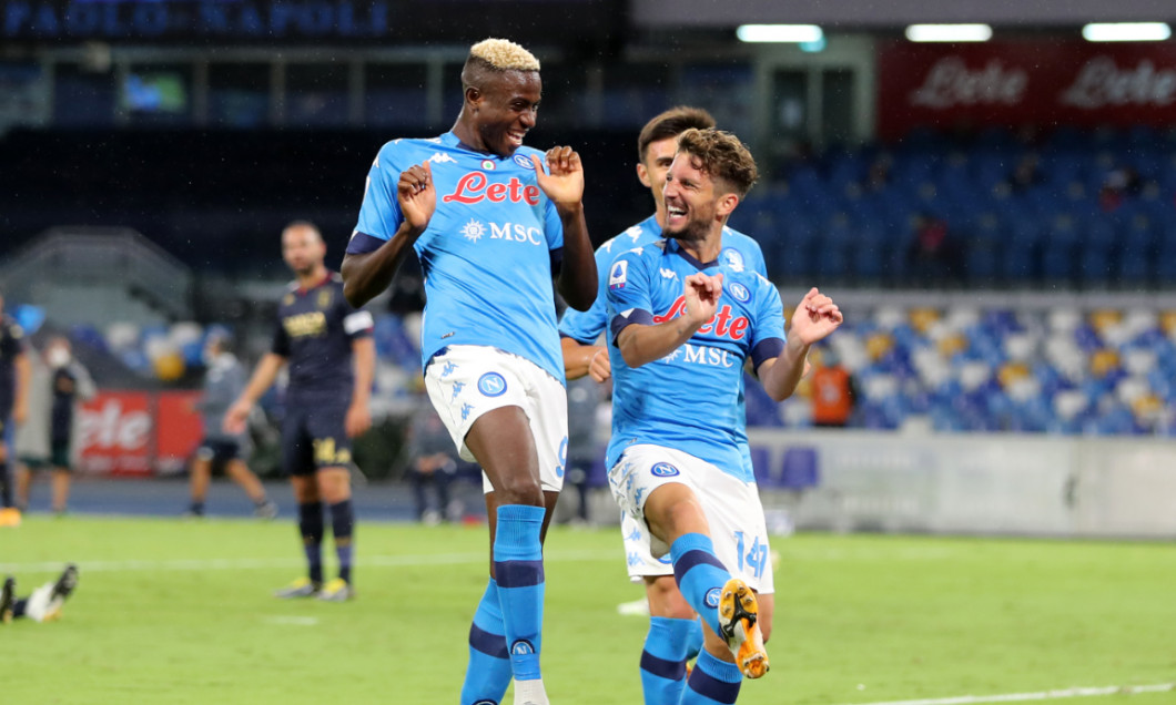 Victor Osimhen, alături de Dries Mertens, în meciul Genoa - Napoli / Foto: Getty Images