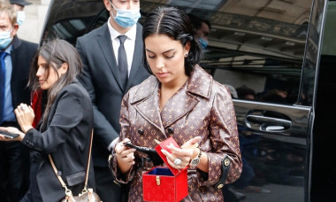 Georgina Rodriguez arriving at Louis Vuitton Show during the Paris Fashion Week 2020