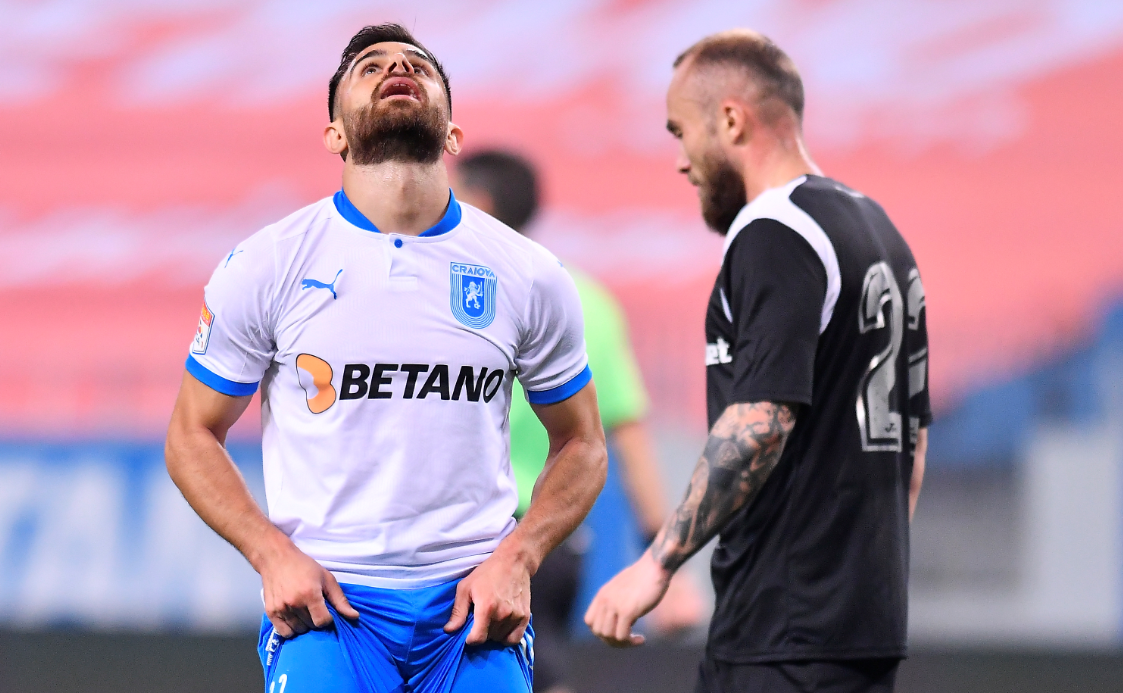 Caz de COVID-19 la Universitatea Craiova! Un fotbalist a fost testat pozitiv