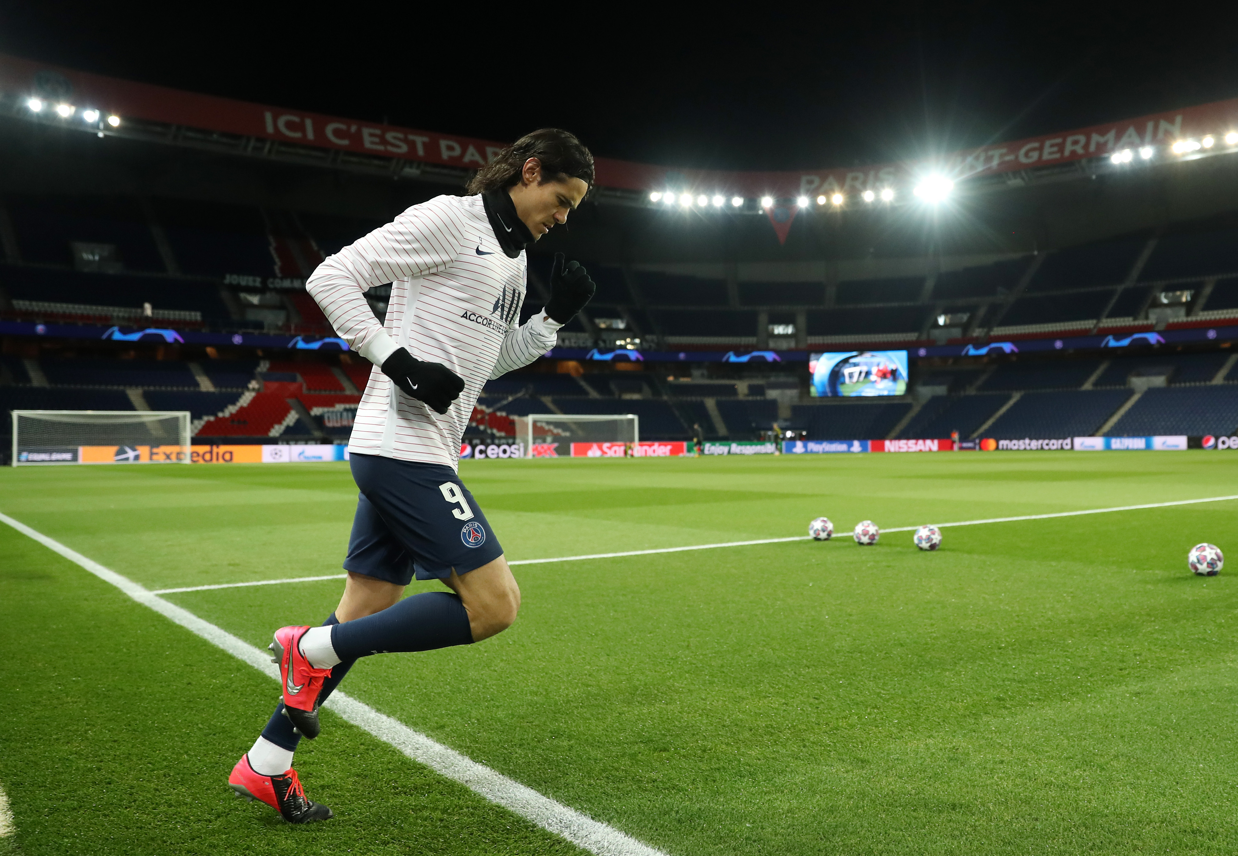 Cavani ratează revenirea pe Parc des Princes. Deciziile luate înainte de PSG - Manchester United