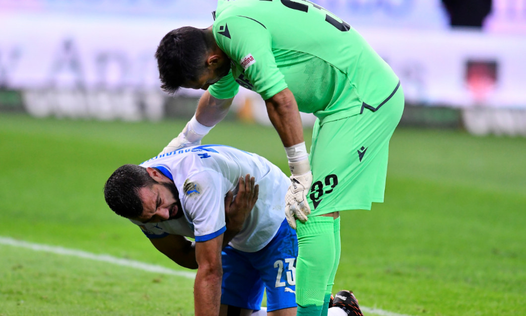 Marius Constantin, accidentat în meciul cu Dinamo / Foto: Sport Pictures