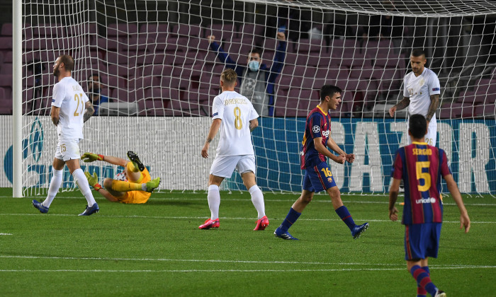 Pedri, după golul marcat pentru Barcelona în meciul cu Ferencvaros din Champions League / Foto: Getty Images