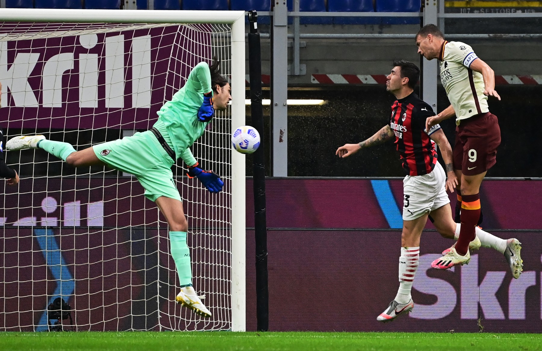 Tătărușanu, trimis pe bancă după un singur meci la Milan? Ce scrie Gazzetta Dello Sport și nota românului
