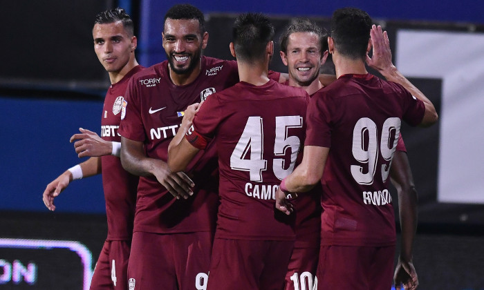 Fotbaliștii de la CFR Cluj, într-un meci cu Viitorul / Foto: Sport Pictures