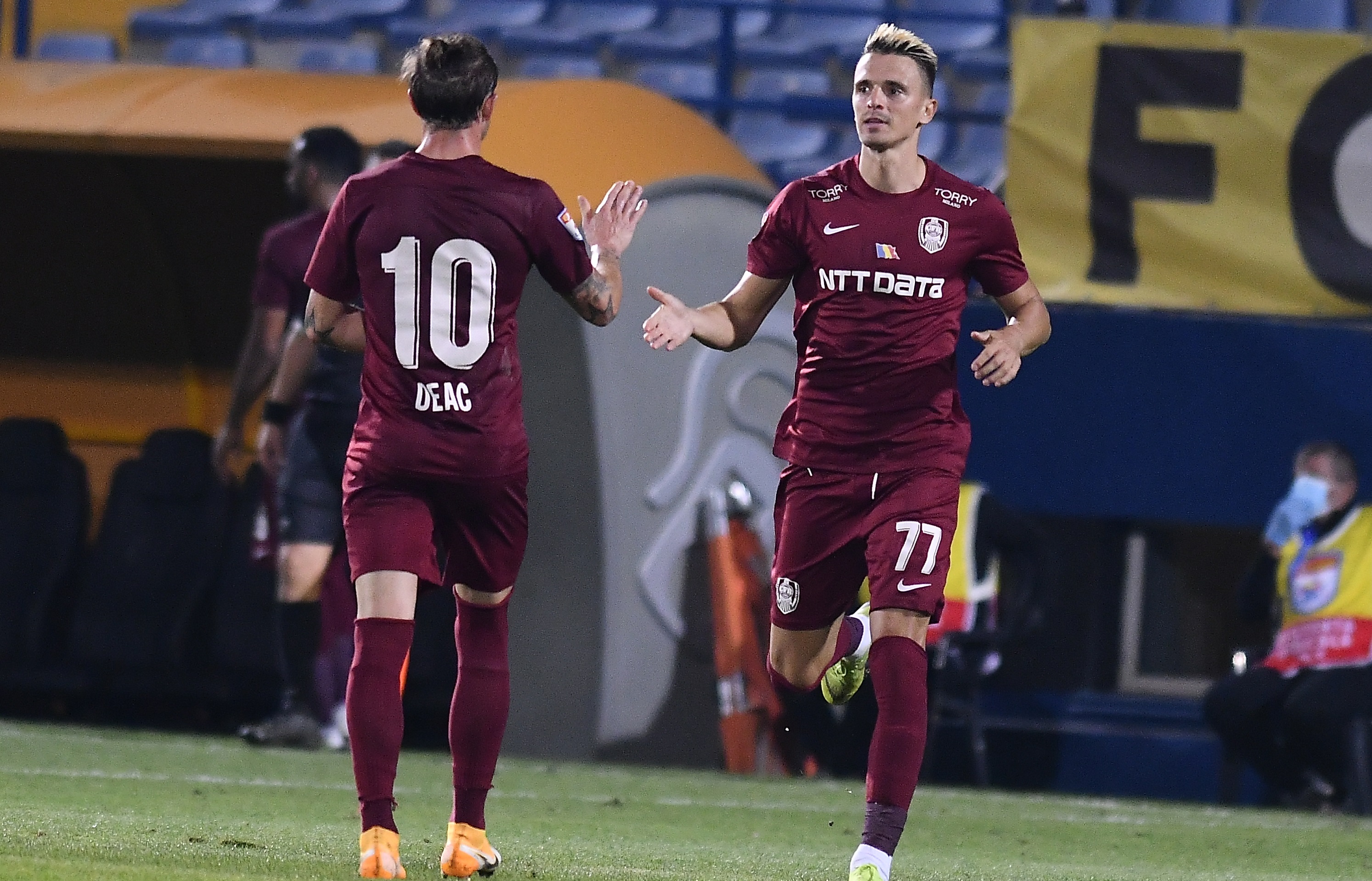 Trei cazuri de COVID-19 la CFR Cluj în ziua meciului cu Young Boys, din grupele Europa league. Ce se întâmplă cu jocul