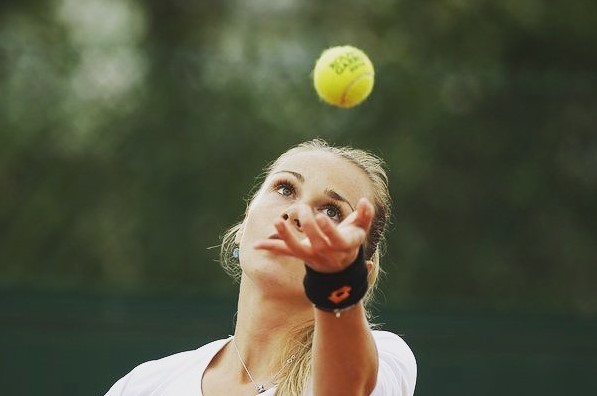 Sportul alb a mai pierdut o jucătoare talentată! Fosta semifinalistă de la Wimbledon și-a anunțat retragerea