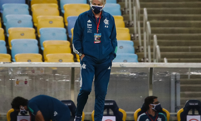 Flamengo v Bangu - Carioca State Championship