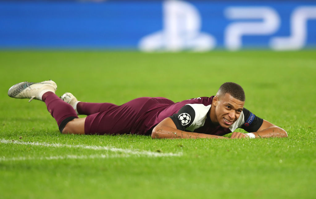 Tatăl lui Kylian Mbappe a vorbit despre viitorul fiului său în tricoul lui PSG