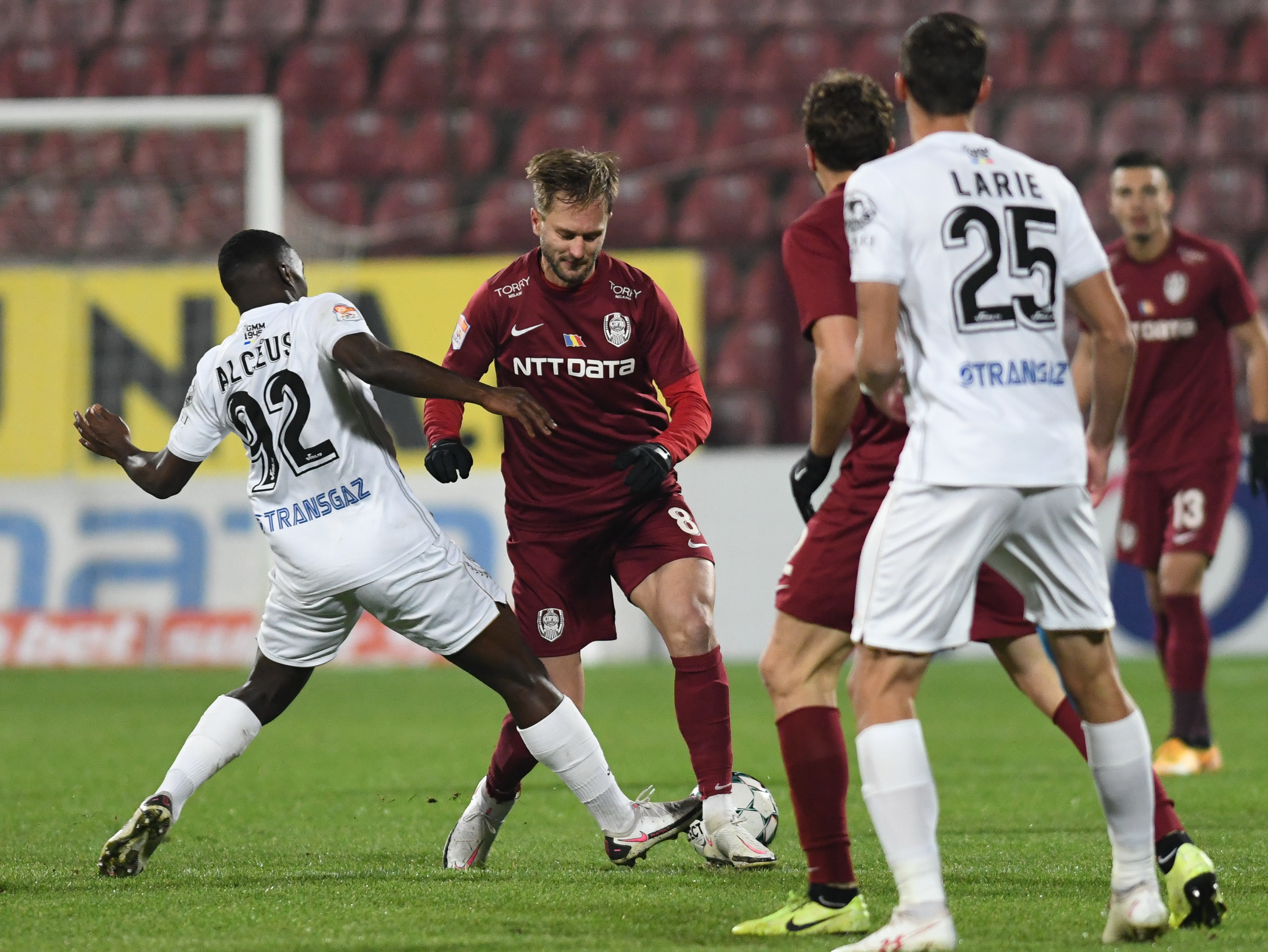 LIVE VIDEO | Gaz Metan - CFR Cluj, ora 18:00, pe Digi Sport 1. Ambele echipe își doresc cu orice preț victoria. ECHIPELE