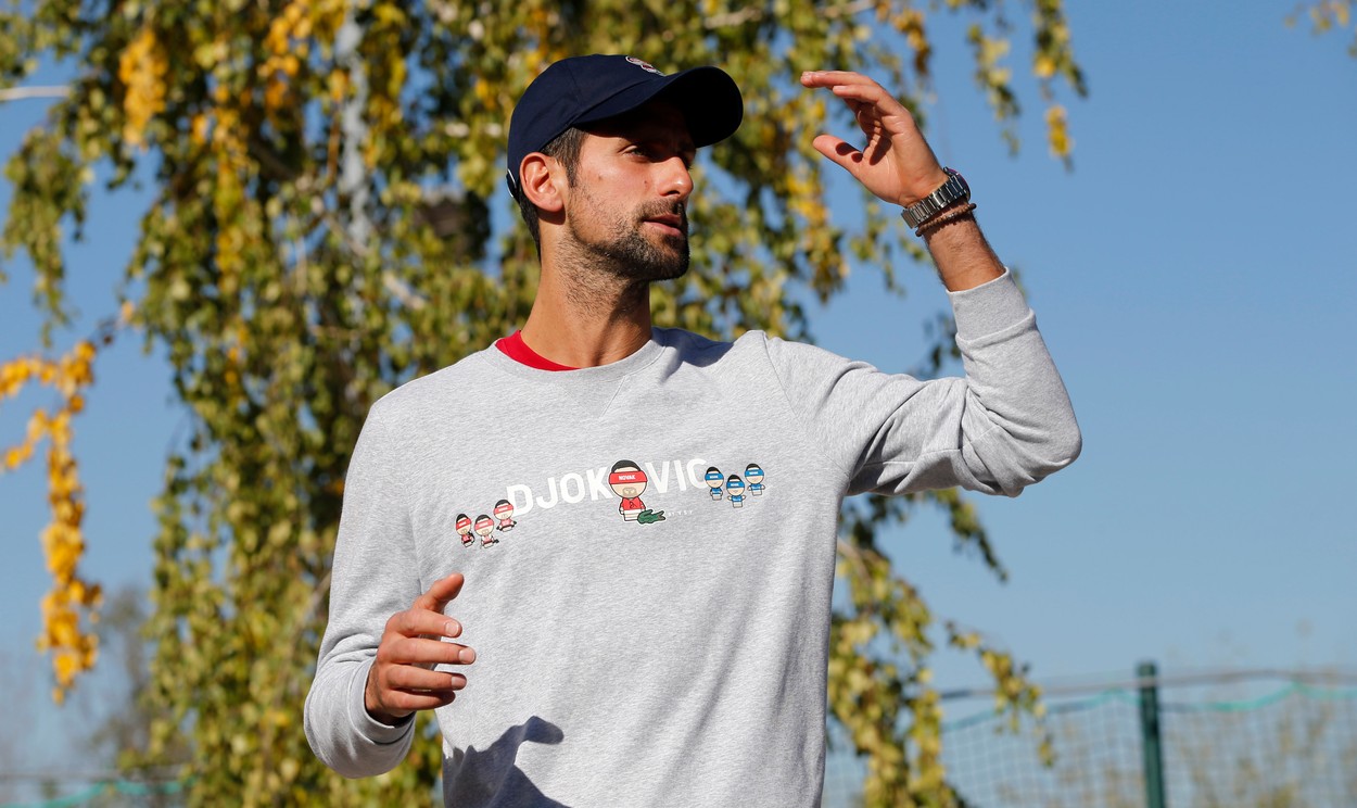 Reacția lui Novak Djokovic, după ce un apropiat care nu purta mască și credea în ”vaccinul lui Dumnezeu” a murit de coronavirus