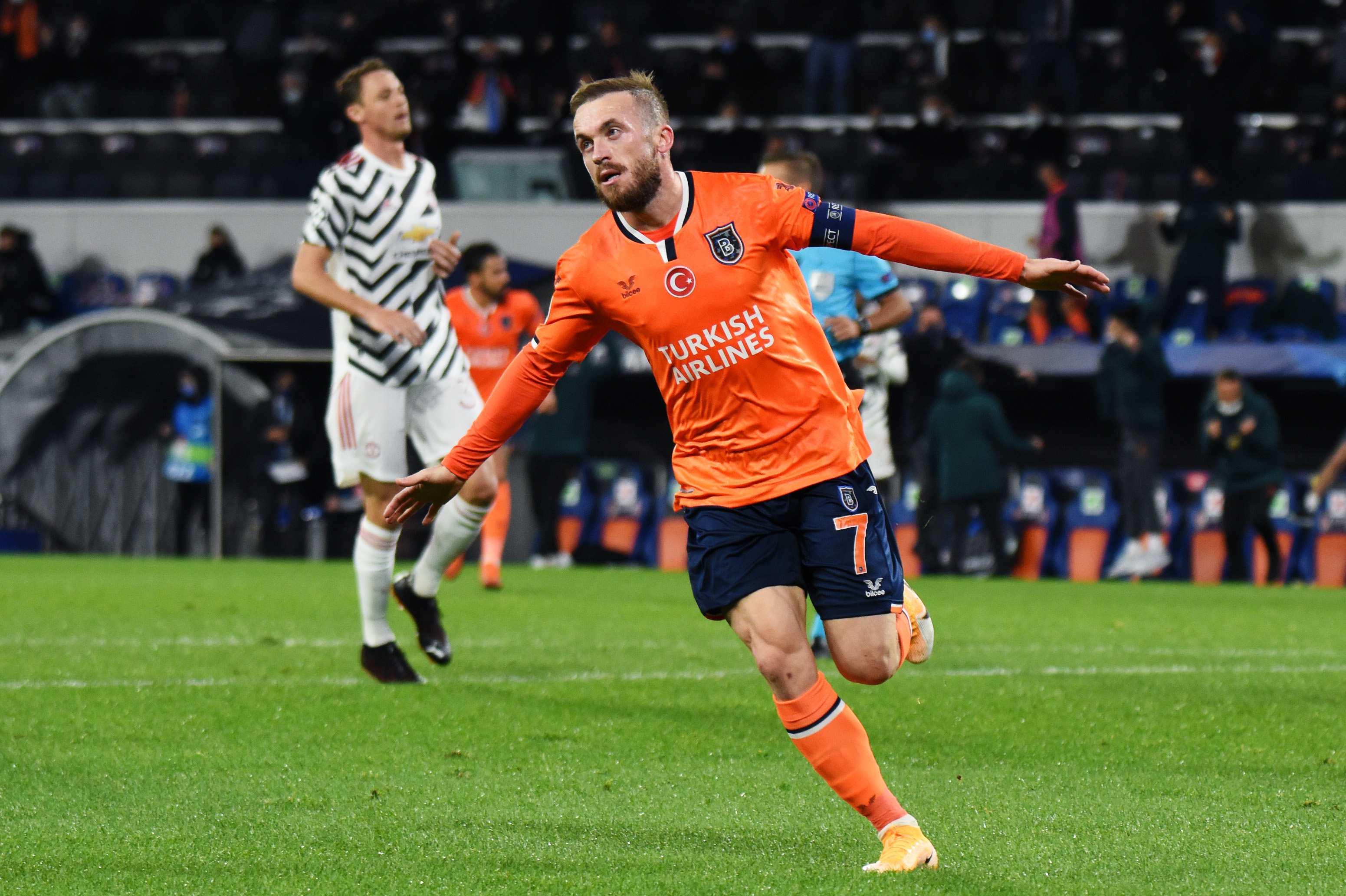 Istanbul Basaksehir - Manchester United 2-1. Campioana Turciei a produs surpriza în fața vedetelor lui Solskjaer